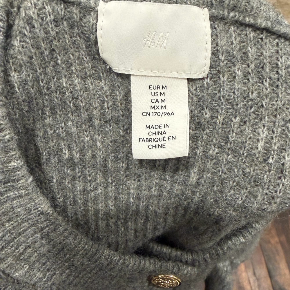 H&M Chunky Ruffle Cardigan with Gold Buttons | Medium - Picture 8 of 8
